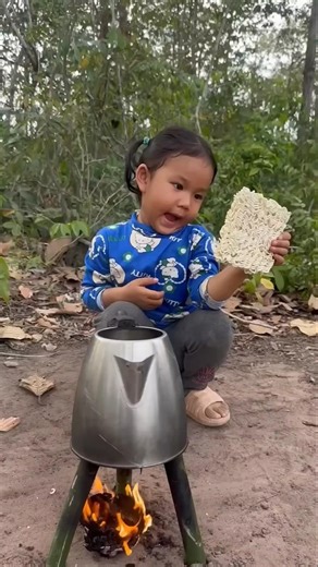 Survival Skills: SMART ideas and USEFUL with single mom SAVING water and soap#👰😿😭👹