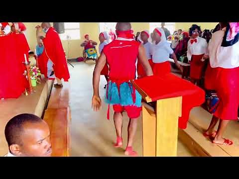 Ee mfumue Yamba makabu/ chant catholique by Holy Spirit Choir