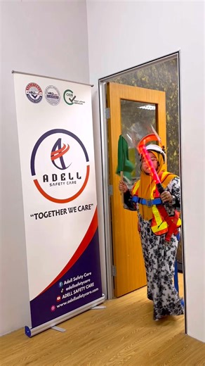 15K views · 232 reactions | ✅ “Nak jadi OSH Coordinator yang pro?  Jom training dalam bilik seminar yang lengkap & selesa di JB!  @adelleventspace ✅ Nak sewa bilik training harga marhaen pun boleh roger je @adellbilikseminarjb#TrainLikeAPro #OSHCoordinator #BilikSeminarJB” | Makkiah Ferry Fajar | Facebook