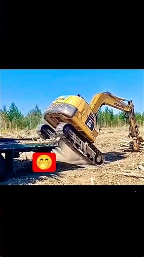 🚜 No Ramp, Just Pure Skill! | Excavator Unloading from Truck Without Ramps 😱