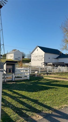 Amish Village in Lancaster Pennsylvania #amishvillage #amishlifestyle #amishlife