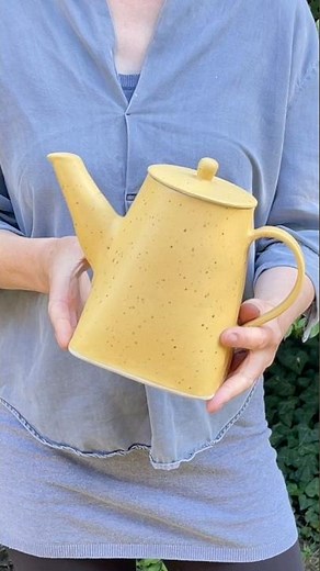 The easiest way to make a square teapot #handmadepottery #pottery #potteryteapot
