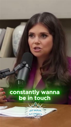 🔄 The Toxic Anxious-Avoidant Dating Loop 🚩 Break Free Now! 💔 #podcast #podcastclips #entrepreneur