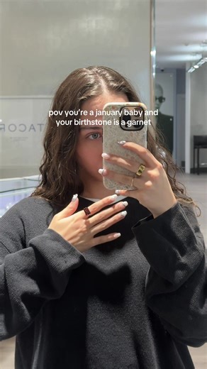 Exploring the Colors of Garnet Birthstones