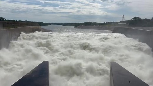 Current lake level for Lake Texoma is at 633.75’, which is 17.90 feet above normal seasonal pool, and rising with an average inflow of 65,000 CFS. The forecasted peak has been updated and is now 636.3’ projected to be reached on May 11. This information does not take any future rain into account. For the most up to date information on Lake Texoma visit us here: https://www.swt.usace.army.mil/Locations/Tulsa-District-Lakes/Oklahoma/Lake-Texoma/ #USACE #TulsaDistrict #LakeTexoma | Tulsa District,