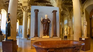 Louvre Walk – Sculptures, Sarcophagi and Mosaics