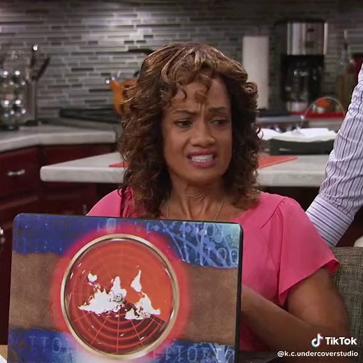 Double Crossed: Part 1 - KC Undercover Season 3 Episode 19