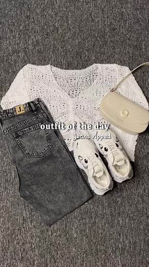 Jeans ripped 📌L!NK B!O 211 #jiniso #jinisoemangkeren