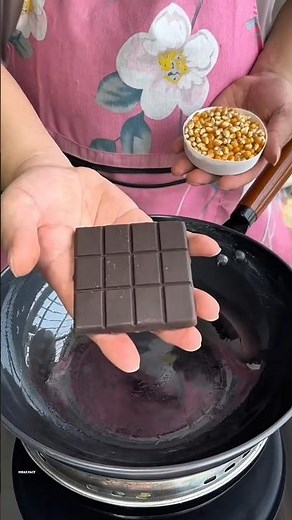 How To Make Chocolate Popcorn 😊