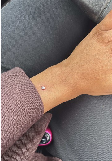 This is the fastest piercer I know😩 | ears pierced