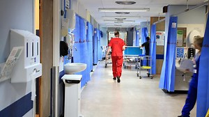 Covid-19: Number of NHS staff off work in England is falling