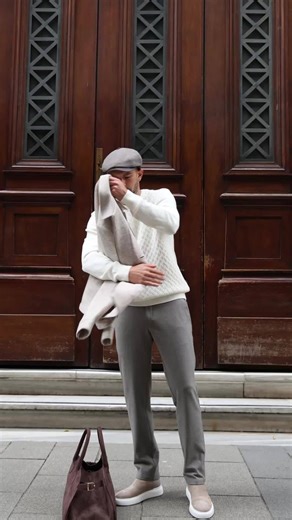 Stand out this season with our winter collection, where rich textures, sharp silhouettes and warm layers come together to create a look that’s confident, refined and unmistakably yours. Visit our showrooms in 𝗔𝗻𝘁𝗲𝗹𝗶𝗮𝘀 & 𝗛𝗮𝗱𝗮𝘁 or shop online at 𝘀𝗾𝘂𝗮𝗿𝗲𝗳𝗼𝗿𝗺𝗲𝗻.𝗰𝗼𝗺 | SQUARE