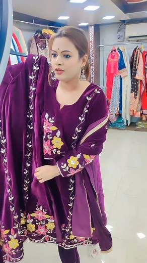 4.5K views · 58 reactions | For Orders WhatsApp 8319688538 Sizes M L XL XXL 3XL Price 2500/- #model #travel #f #cute #followers #beauty #followback #likeforlike #tiktok #comment #trending #photographer #lifestyle #viral #followforfollow #explore #music #motivation #photoshoot #instamood #instapic #girl #quotes #selfie #naturephotography #memes #inspiration #explorepage #k #makeup | Vidya Clothing | Facebook