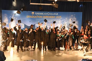 Τελετή Αποφοίτησης 2025: 50 Χρόνια Εκπαίδευσης με ουσία στο American College | AlphaNews