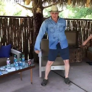 Move over folks. Who says cowboys can't dance? The legendary Ty Murray shows 'em how the floss is done. (📸: Paige Murray) | PBR