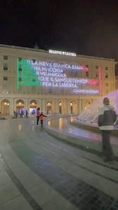 Sul palazzo della Regione Liguria proiettate le frasi più celebri legate alla Festa della Liberazione del 25 aprile | LiguriaOggi.it