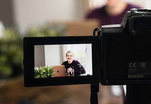 What to Wear On Camera (And What to Avoid!) | Envato Tuts+