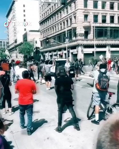 Instagram video by avi rossum • Jun 3, 2020 at 5:49 PM