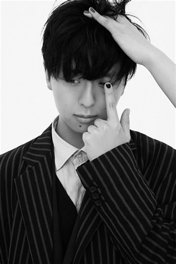 【友成空】新曲「Teacher」リリックビデオ公開！先生と生徒、それぞれの目線で描かれた作品 | ニュース | エイベックス・ポータル