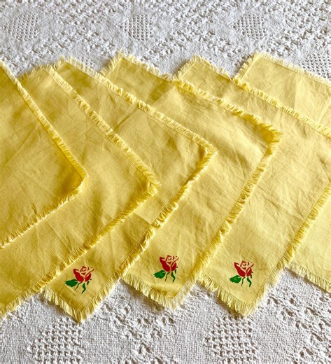 Yellow Cloth Napkins Vintage Table Set of 6 Retro Kitchen Linens Country Cottage Bohemian Themed House and Home Gift Ideas - Etsy