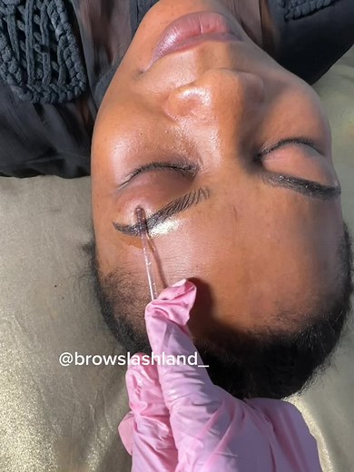 @browslashland_ on Instagram #twinzlove #brows #microblading #semipermanentbrows #microshading #fyp #combobrows