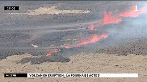 44K views · 923 reactions | #Volcan : la Fournaise Acte 3. Des fontaines de lave de 20 à 30 mètres de hauteur | Réunion la 1ère | Facebook