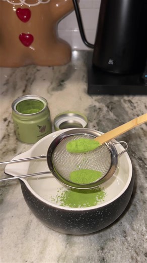 Delicious Lavender Matcha Recipe for Tea Lovers