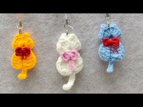 How to Crochet a Cute Mini Kitty Cat Keychain Pendant | Easy Tutorial for Beginners