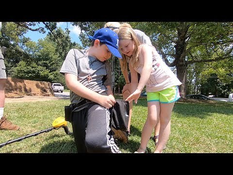Taking Kids Metal Detecting For Treasure! | Nugget Noggin