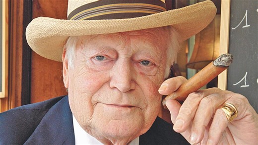 Maurice Druon, scriitorul care ne-a fermecat copilăria cu „Regii blestemați”