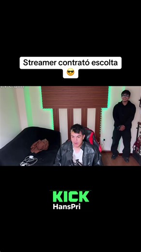 Streamer Hires Bodyguard for Protection