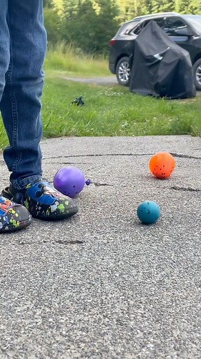 293K reactions · 57K shares | Magic Pufferfish was successful! You will need a latex balloon (one for each fish), baking soda, white vinegar, and a disposable glove. Show your kiddos how science is magic 朗 #scienceexperiment #scienceforkids #magic #pufferfish #ImaginativePlay #parenting #momlife #tutorial #howto #scienceexperimentsforkids #fun #activitiesforkids #summertimefun #sensoryplay #autismmom #autismawareness | Shelbie Anne | Facebook