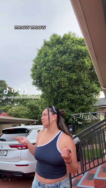 Rueben Cherrington (@ruebencherrington)’s video of meowing