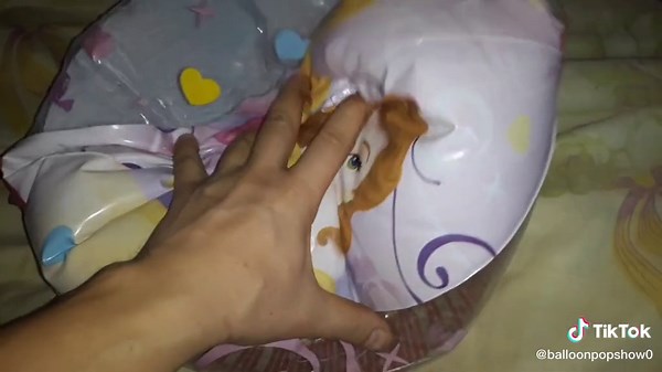 Disney Princesses Deflating Beach Ball Fun