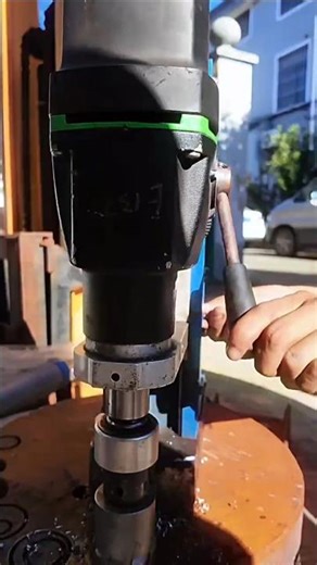 Mag TAP 30 magnetic drill bit for hollow drilling adjustable torque.