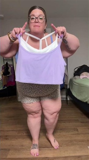 This viral double layer tank comes in plus size up to size 3X! It has a built-in sports bra and