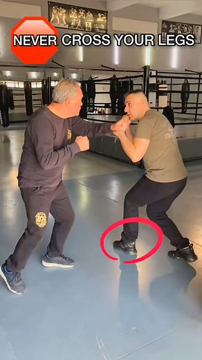 7.5M views · 40K reactions | Never cross your feet ❌ #boxing #dont #tutorial #trending #fyp #foryou | Boxing Style | Facebook