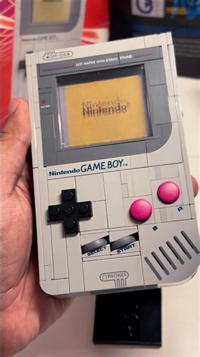 The LEGO Game Boy is Pure Nostalgia! 🧱🎮 (LEGO 72046)