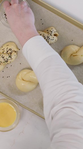 Don’t miss our May Baking School In-Depth Module, featuring 3 fresh and fluffy ways with Japanese Milk Bread! Get more info in the comments! | Bake from Scratch