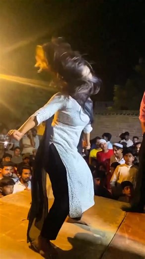 Laser Eyes Effect Tutorial for Social Media