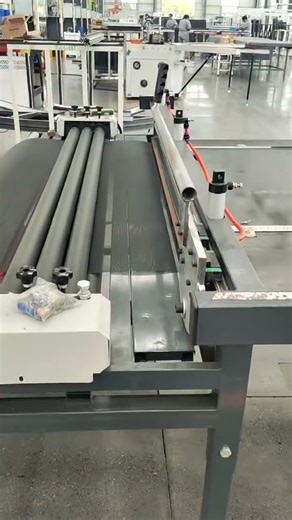 Wire mesh cutting machine-simple and easy operation