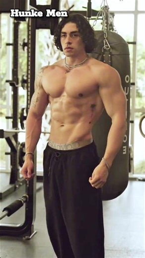 Gym workout#aesthetic#muscle#motivation#posing#abs#chest#biceps#model#body#hunk#gym#work#bulge#back