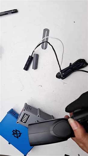 Cara Pasang Dummy Powerpack untuk Fotografi Flash