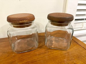 Vintage Anchor Hocking Set of 2 Glass Canisters With Wooden Lids - Etsy