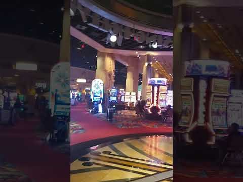 Let's tour Hollywood Casino in Lawrenceburg Indiana and some winning tips!
