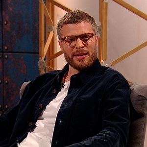 6.3K views · 28 reactions | Could you finish reading a book every week? Rick Edwards definitely tried… He joins Ugo Monye, Clara Amfo, and Sarah Keyworth on Between the Covers with Sara Cox, Tuesday 7pm on BBC Two and BBC iPlayer https://bbc.in/3udUsqk | BBC Arts | Facebook