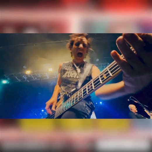 Don't miss out 👉 bit.ly/WLF-Renfro Get tickets now to see glam rock legends Warrant with Special Guest Lita Ford LIVE on 11/23! 🎸 | RENFRO VALLEY ENTERTAINMENT CENTER