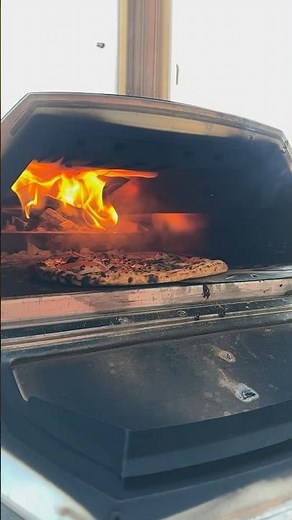 OONI Karu 16 Pizza Oven