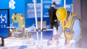 Tiling competition in Shanghai raises awareness about construction skills