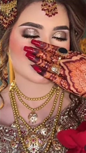 Royal Wedding Makeup That Actually Stays #BridalBeauty #GoldEyes #Shorts